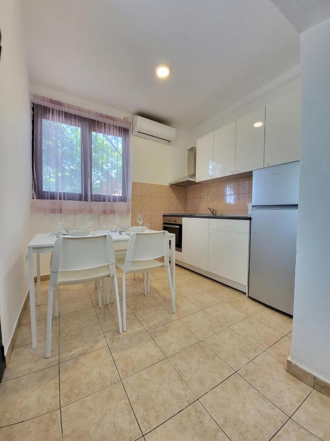 Apartment M&M Имотски Экстерьер фото